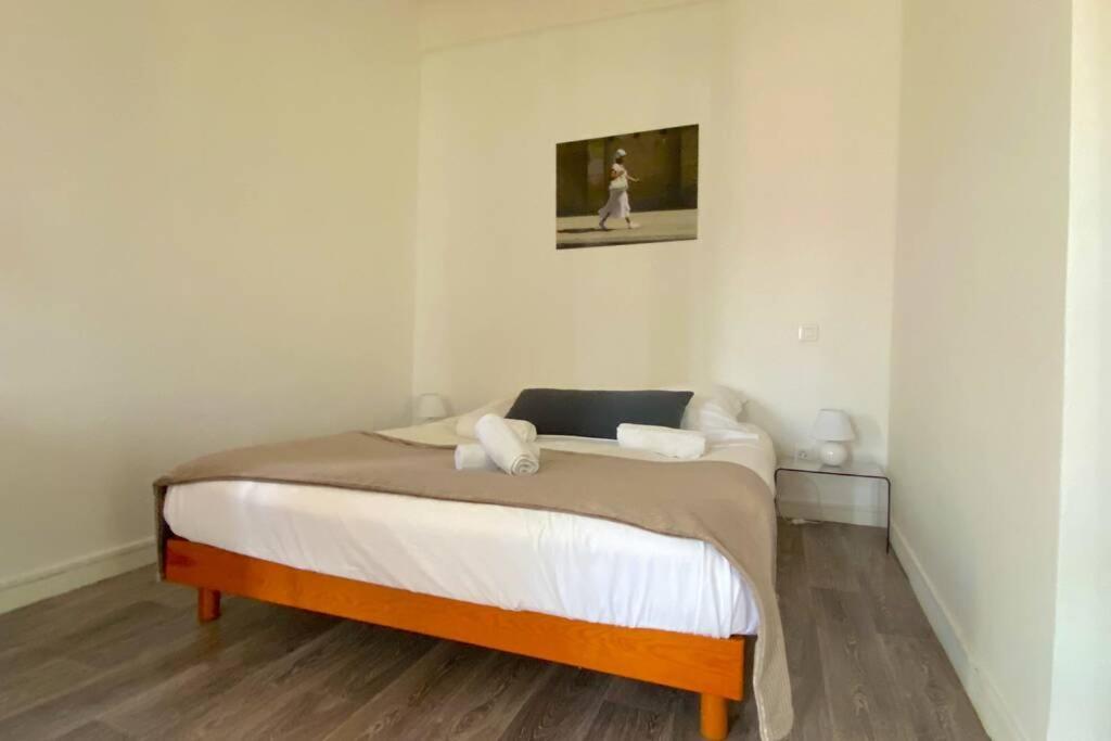 Grand T1 Avec Séparée Au Centre D'ajaccio *